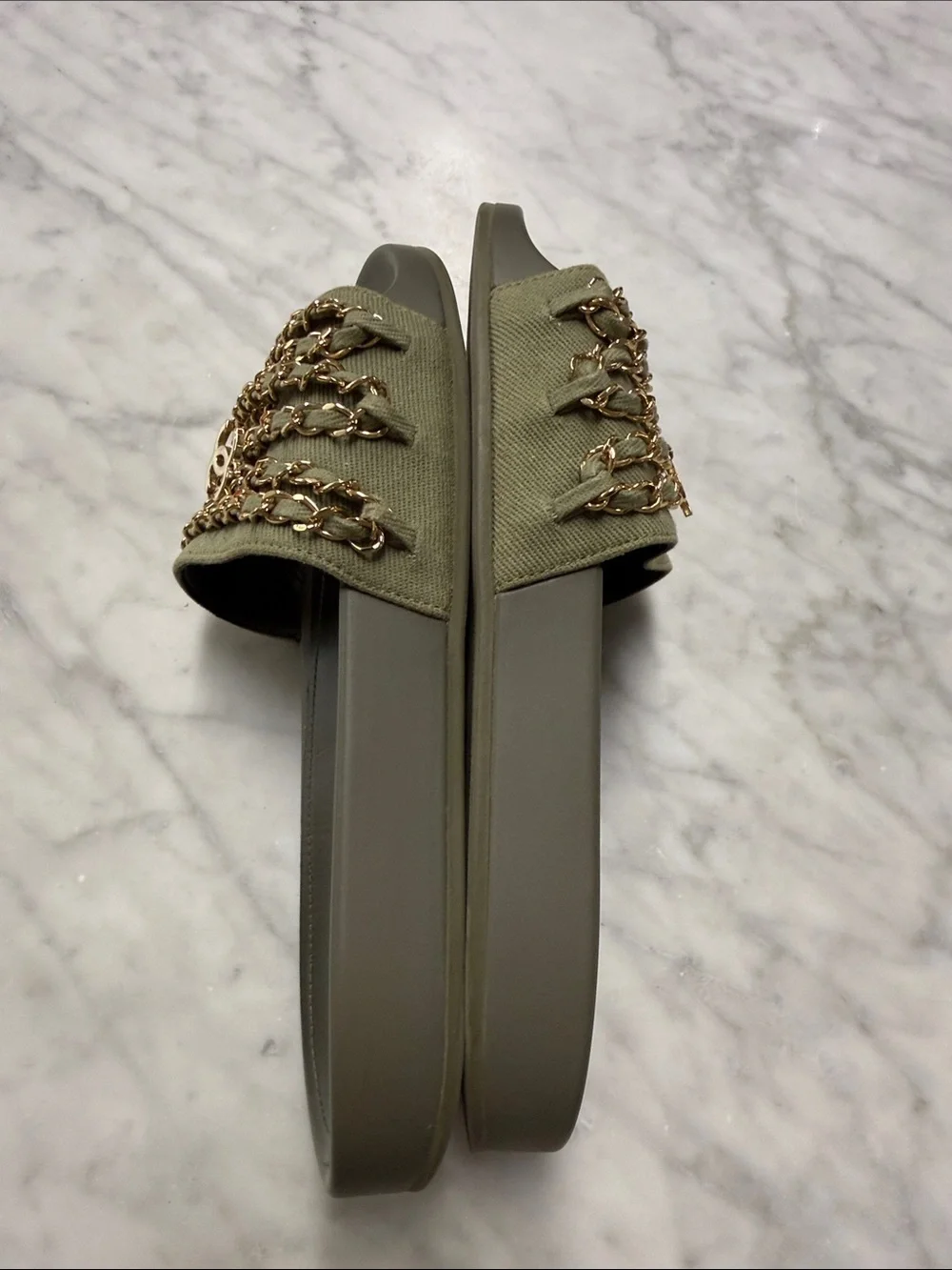 Chanel Green Interlocking CC Logo Canvas Slides size 38 - Picture 6 of 12